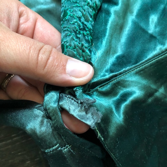 Vintage Ann Gordon Silk Robe - Picture 3 of 3